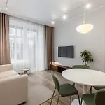Art Noveau Quarter Apartment With Patio